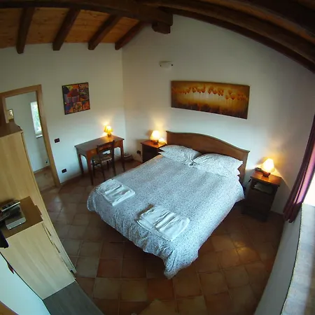 Couette-café Al Campo Di Sotto Buia